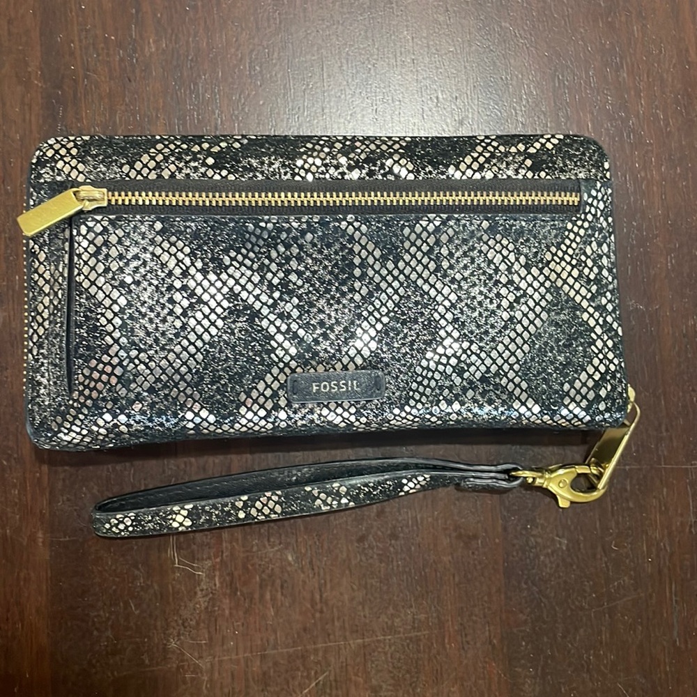 Fossil Wallet
